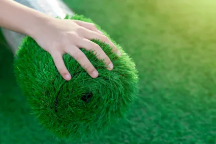 Veštačka trava / foto: freepik.com Veštačka trava