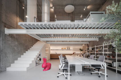 Enterijer kancelarije Remorker Architects / foto: Miloš Martinović Enterijer kancelarije Remorker Architects