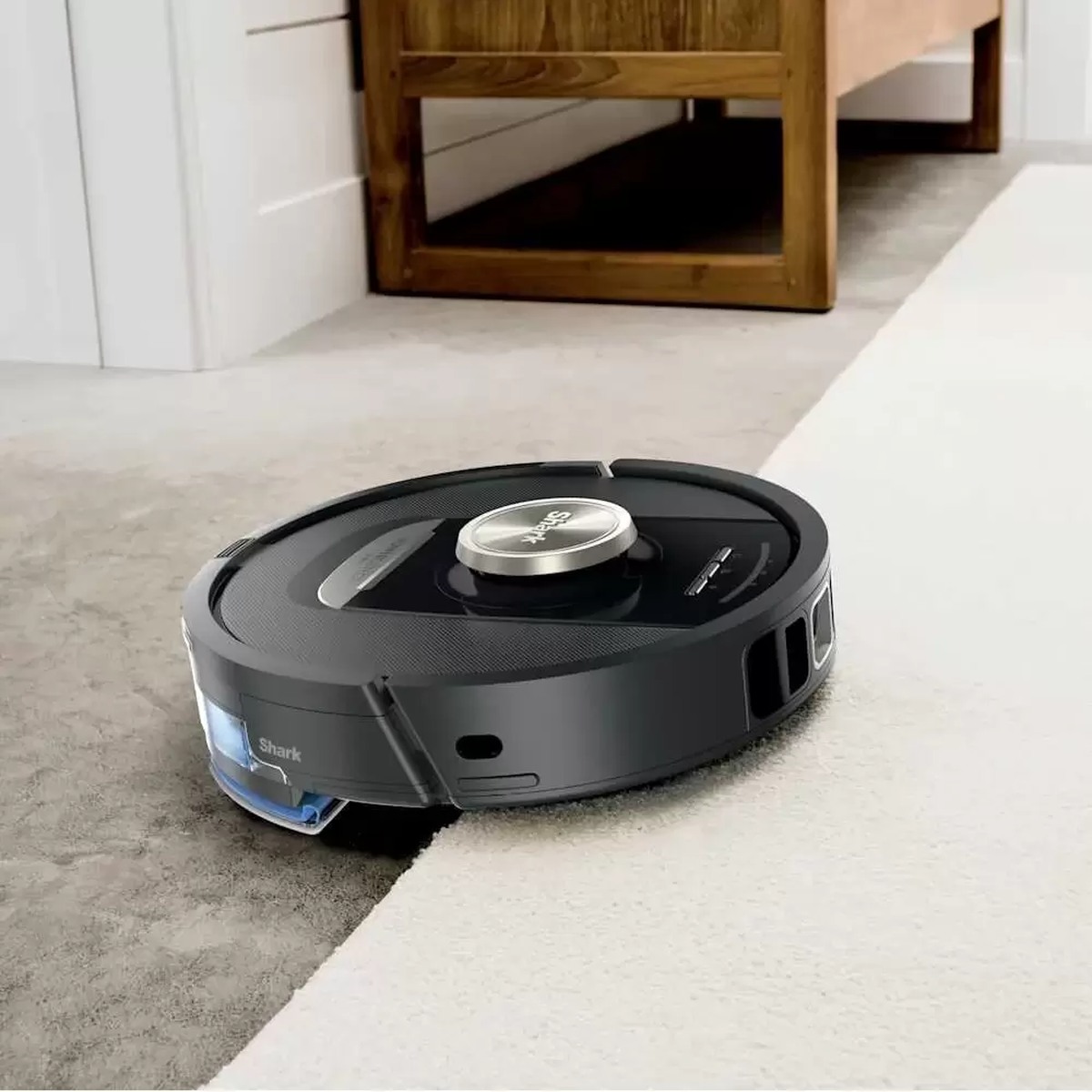 Shark PowerDetect NeverTouch Pro RV2820ZE robot vacuum and mop