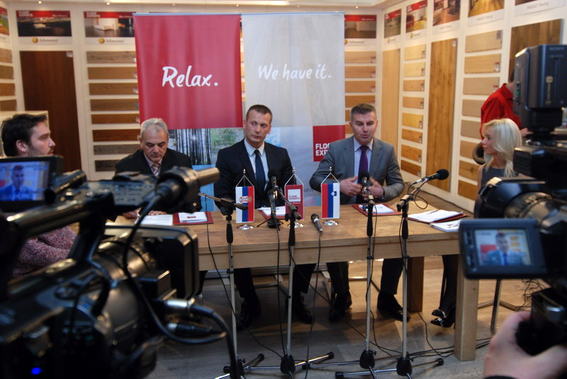 ambasador Slovenije, gdin Franc But,na pres konferenciji Floor Experts-a , sa predstavnikom PKS Vladimirom Burdom i Aljošom Arsenovićem