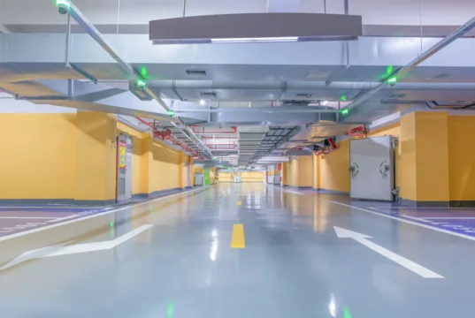 Antistatički podovi i zdravi materijali za bezbedan enterijer Antistatički podni sistemi