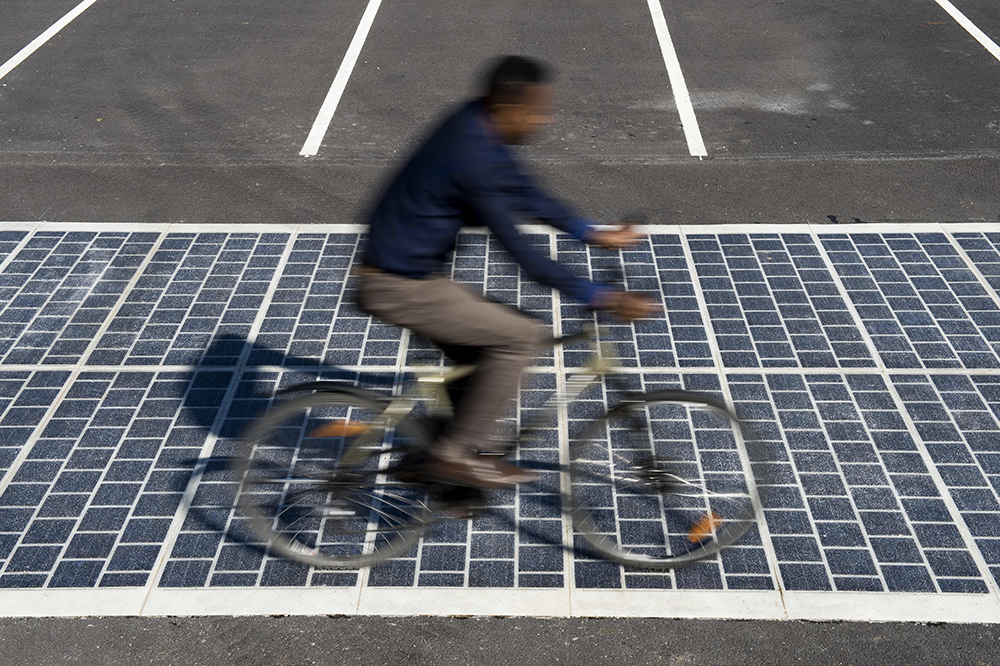 Solarna biciklistička staza