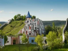 Friedensreich Hundertwasser - Hotel Therme Rogner Bad Blumau Kunsthaus