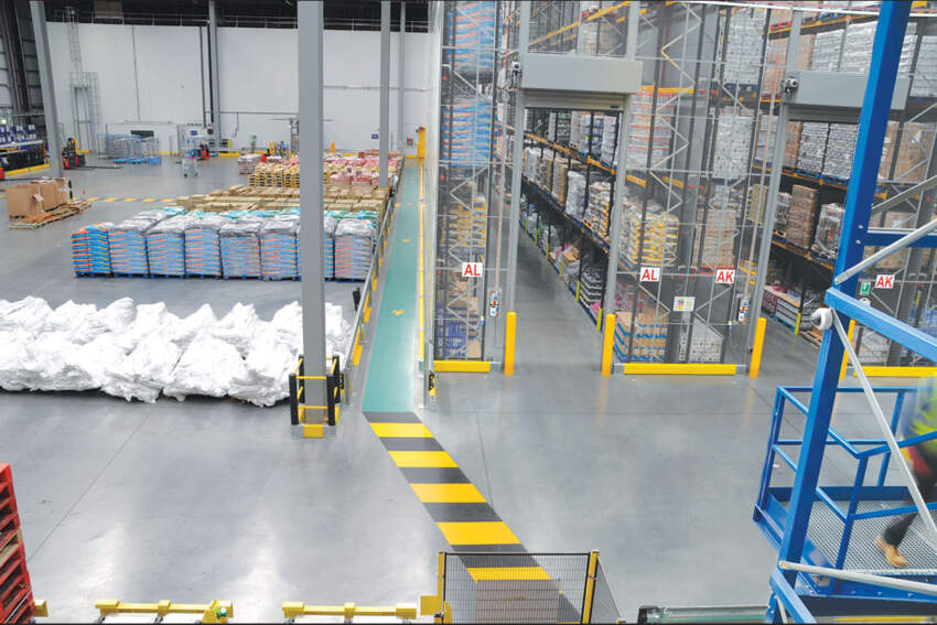 Industrijski pod u skladištima