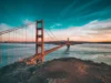 Golden Gejt je viseći most dužine 2.737 m koji se prostire iznad Golden Gejt moreuza, povezujući San Francisko i okrug Marin.