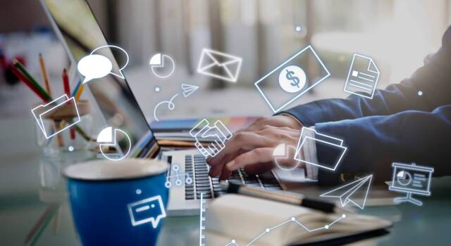 Digitalizacija prodaje i marketinga u industriji podova / foto: freepik.com