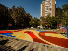 Javni košarkaški teren u Novom Sadu, Srbija / foto: Vasilije Baijlov