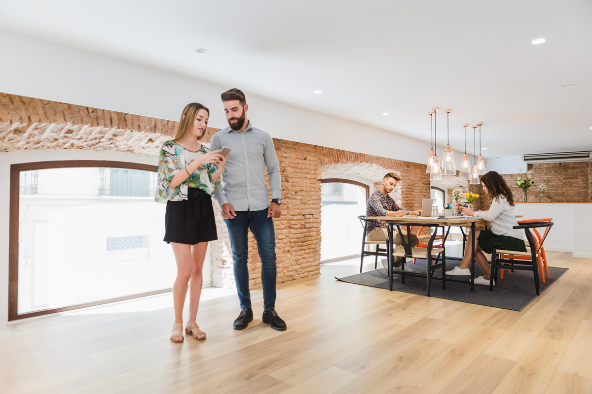 Kako odabrati podne obloge za moderne domove / foto: freepik.com