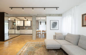 Projekat: B11 – Rekonstrukcija stana HM u Beogradu – Pod kao osnova prostorne dinamike Rekonstrukcija stana HM u Beogradu / foto: Jovana Rakezić