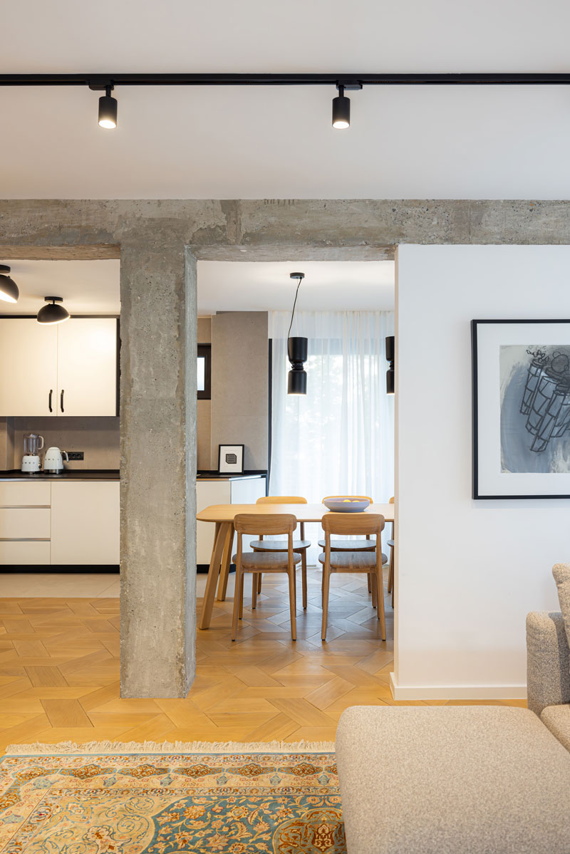 Uređenje enterijera trpezarije i kuhinje u stanu HM / foto: Jovana Rakezić