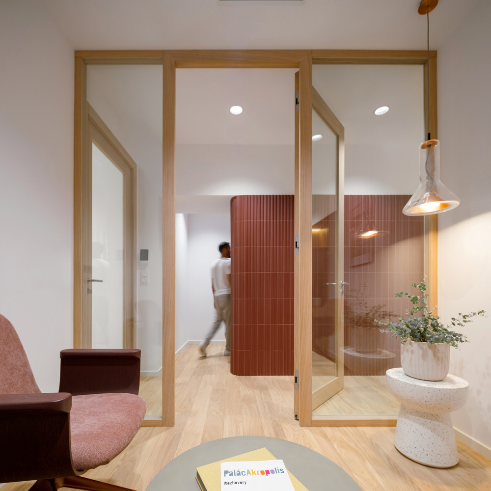 projekat: Palác Akropolis kancelarijski prostor / autor projekta: Marco Maio Architects / foto: Alex Shoots Buildings