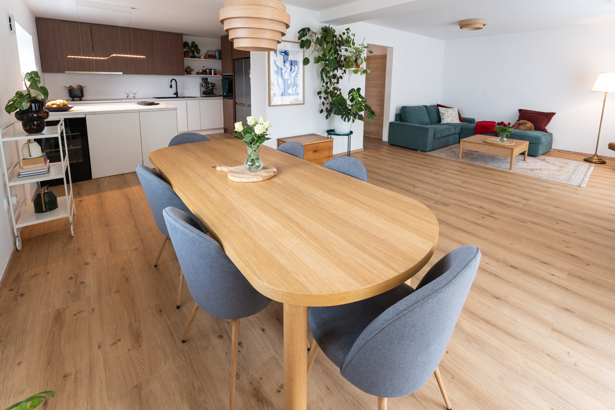 Vinil pod u enterijeru trpezarije / foto: Alpod