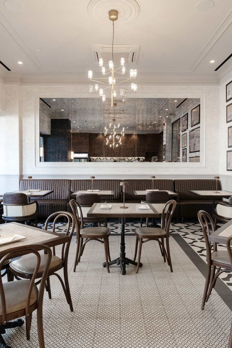 projekat: Rekonstrukcija poslastičarnice Pelivan / autor projekta: Eho Interior / foto: Alex Tselekidis