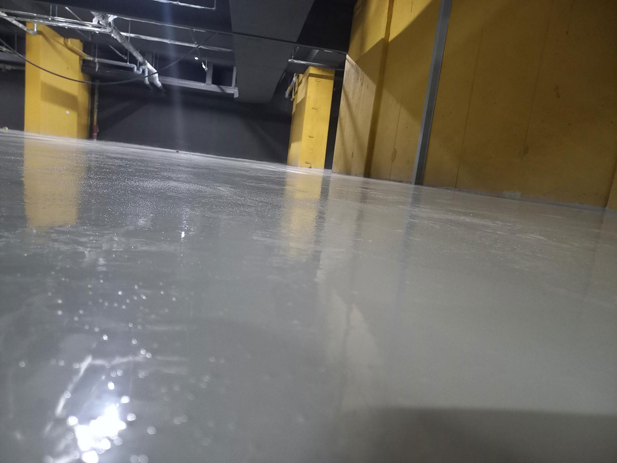 Stambeno-poslovni prostor, Novi Beograd, MC-DUR 1322 premaz za parkirališta / foto: MC-Bauchemie