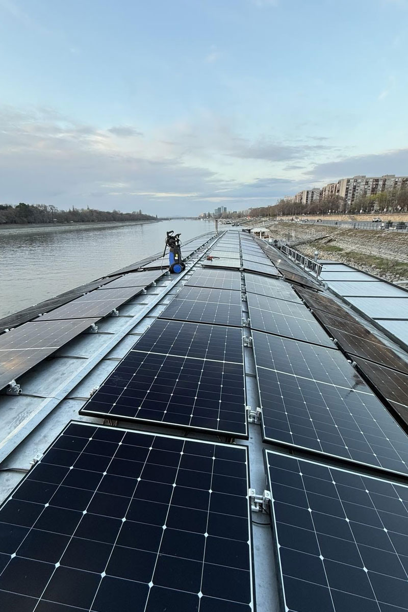 Solarni paneli posle / foto: Hygiene Systems