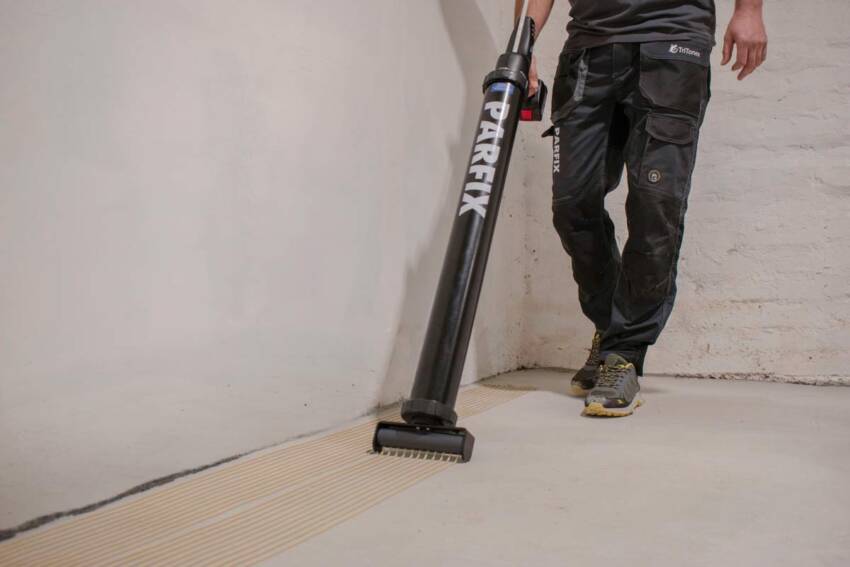 Tritonex Parfix SMP Hybrid nanošenje aplikatorom / foto: Tritonex